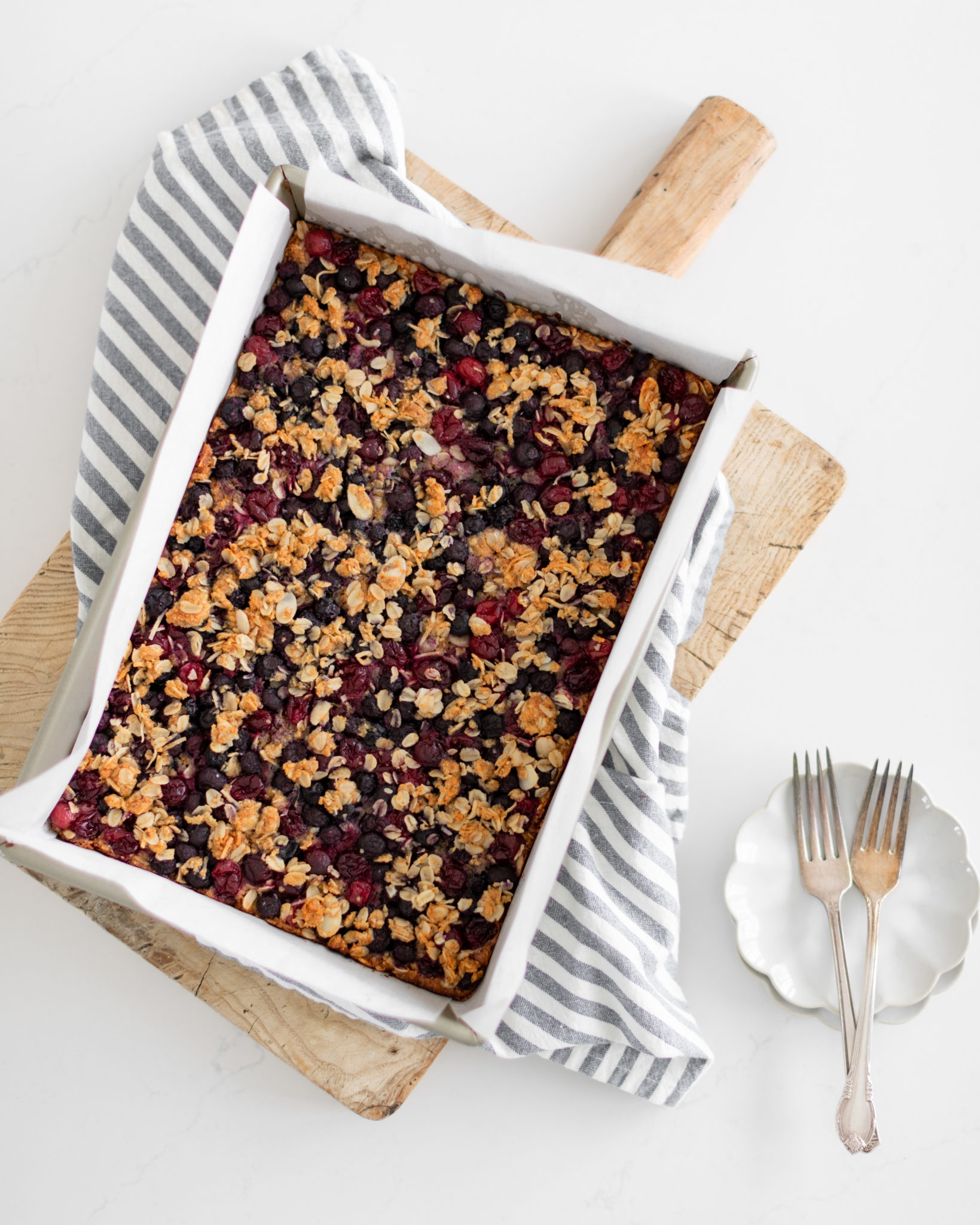 Almond Berry Breakfast Bars Fraiche Living