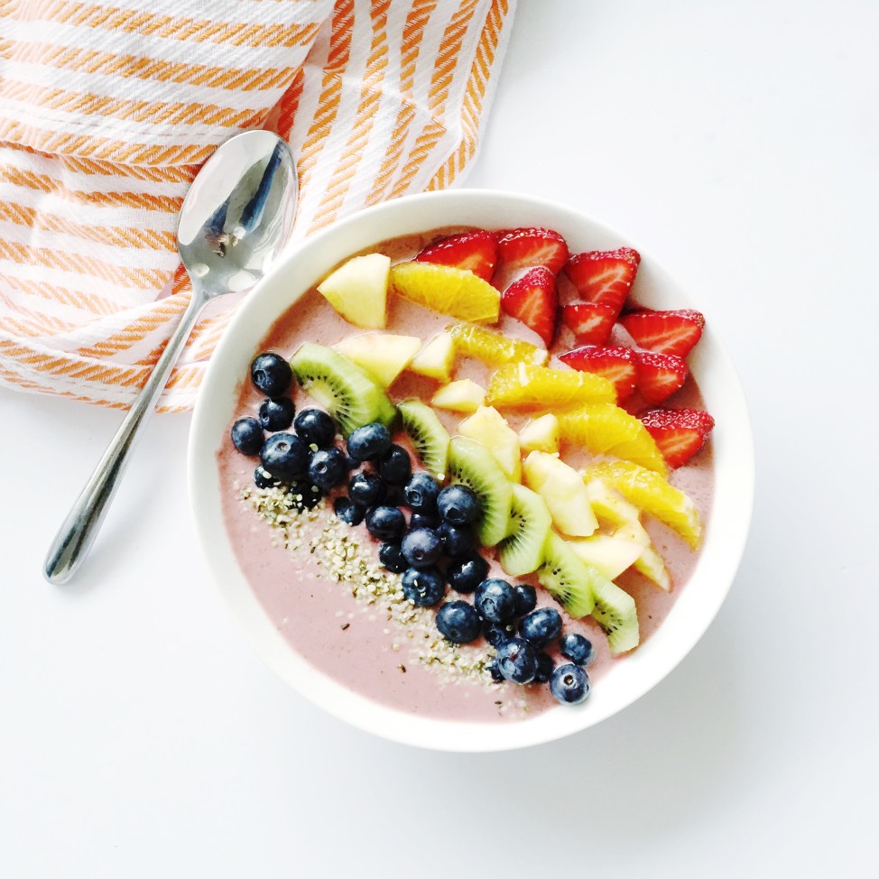 Raspberry Rainbow Smoothie Bowl - Fraiche Living