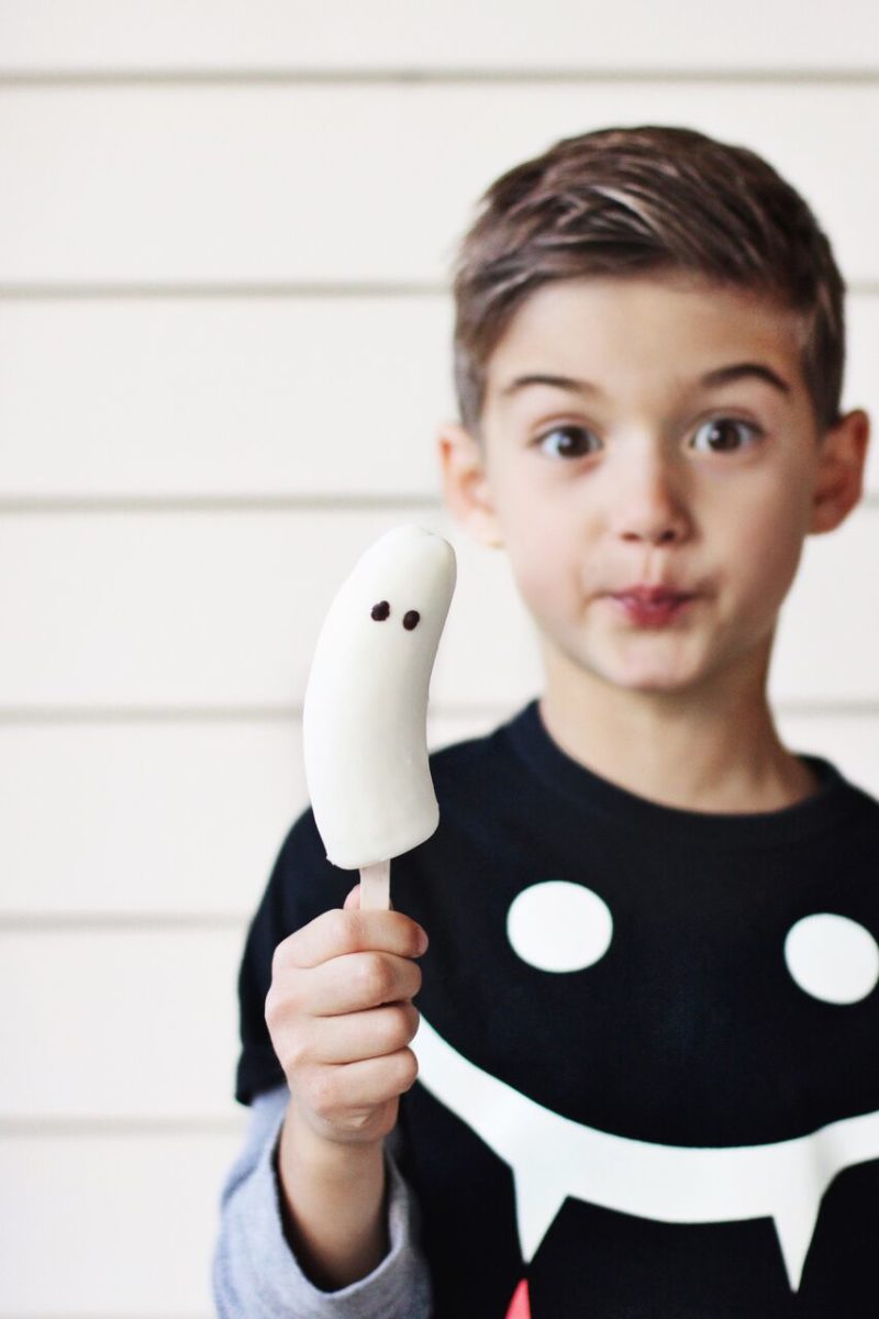 Registered Dietitian Tori Wesszer shows you how to make simple, healthier treats for the kids (and big kids) this Halloween including Boo-nanas and Ghost Chocolate Peanut Butter Cups!