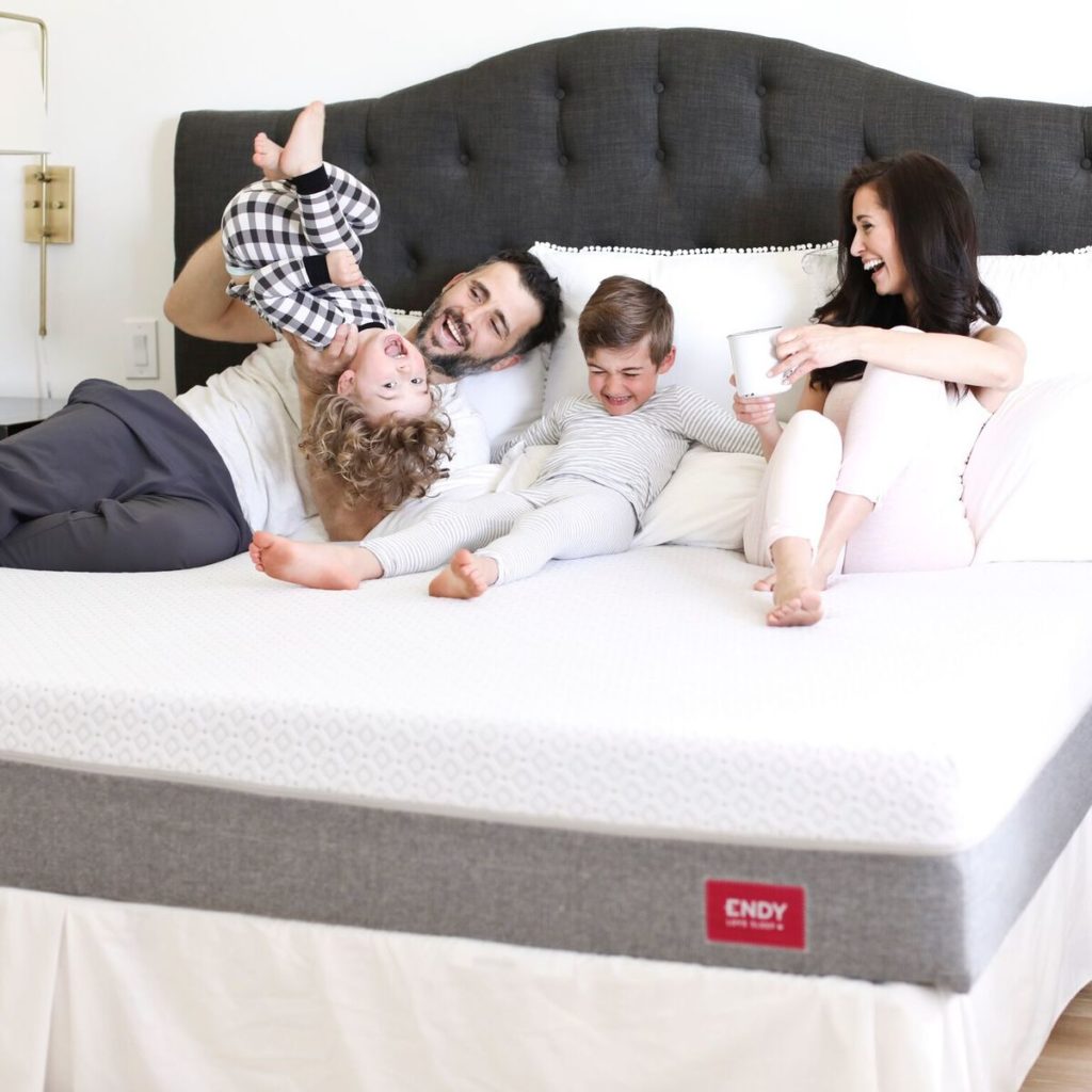 5 Reasons You Should Get a Better Sleep from Tori Wesszer of Fraiche Nutrition and a Review of The Endy Mattress