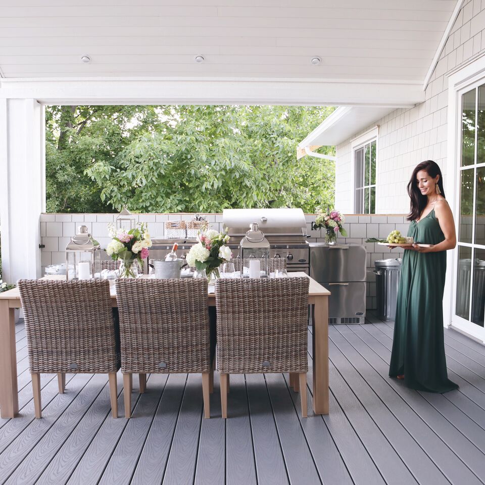 Cape Cod Traditional Style deck tour from Tori Wesszer of Fraiche Nutrition