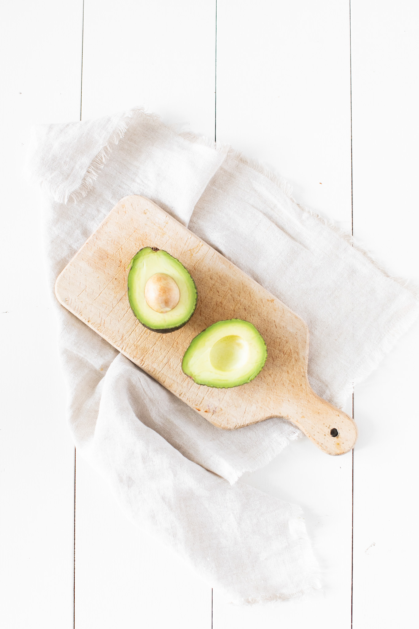 The Best Foods to Eat for Healthy Hair: Avocado
