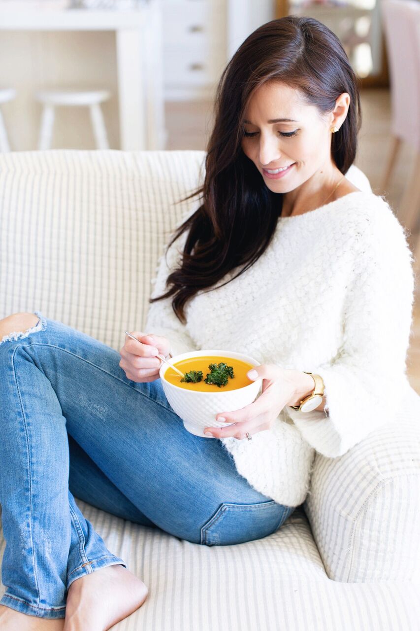 Tori Wesszer, Registered Dietitan with Fraiche Nutrition shows you how to make healthy Orange Butternut Squash Soup with Kale Chips that the whole family will love, using Florida Orange Juice!