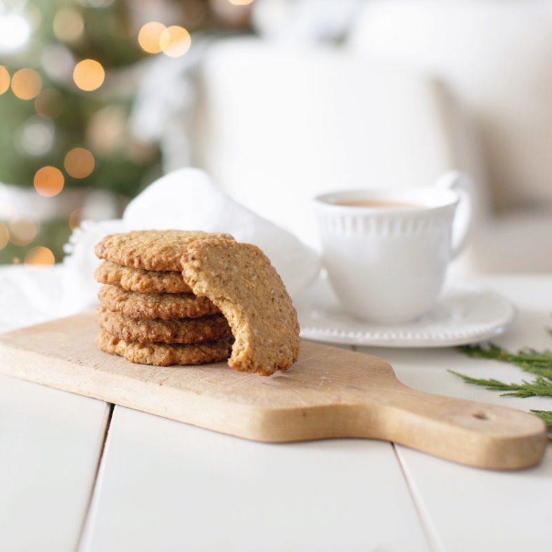 Old-Fashioned Coconut Cookies ... with a vegan option