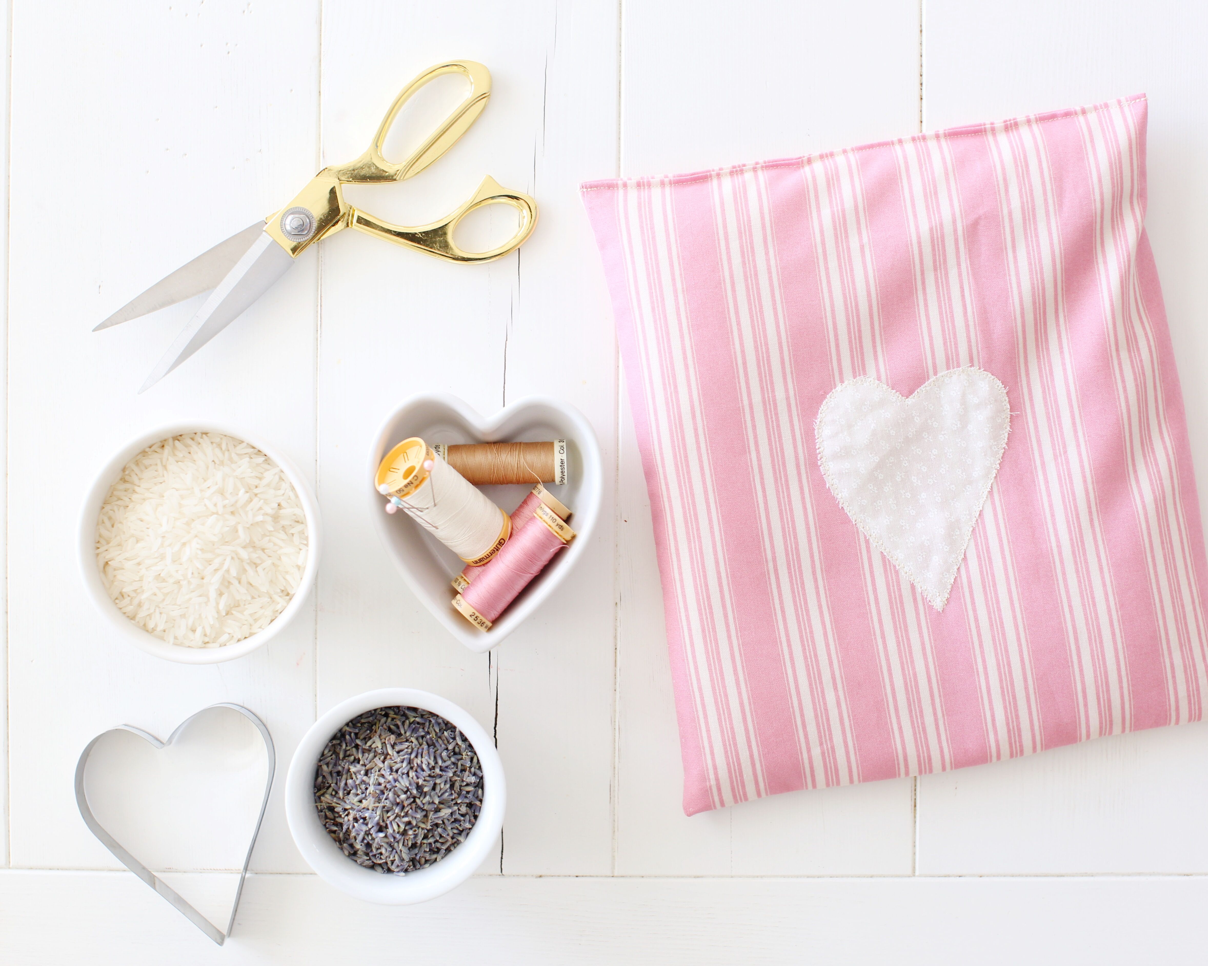 Sweetheart Lavender Magic Bags perfect for Valentine's Day or a simple craft for any time of the year! 
