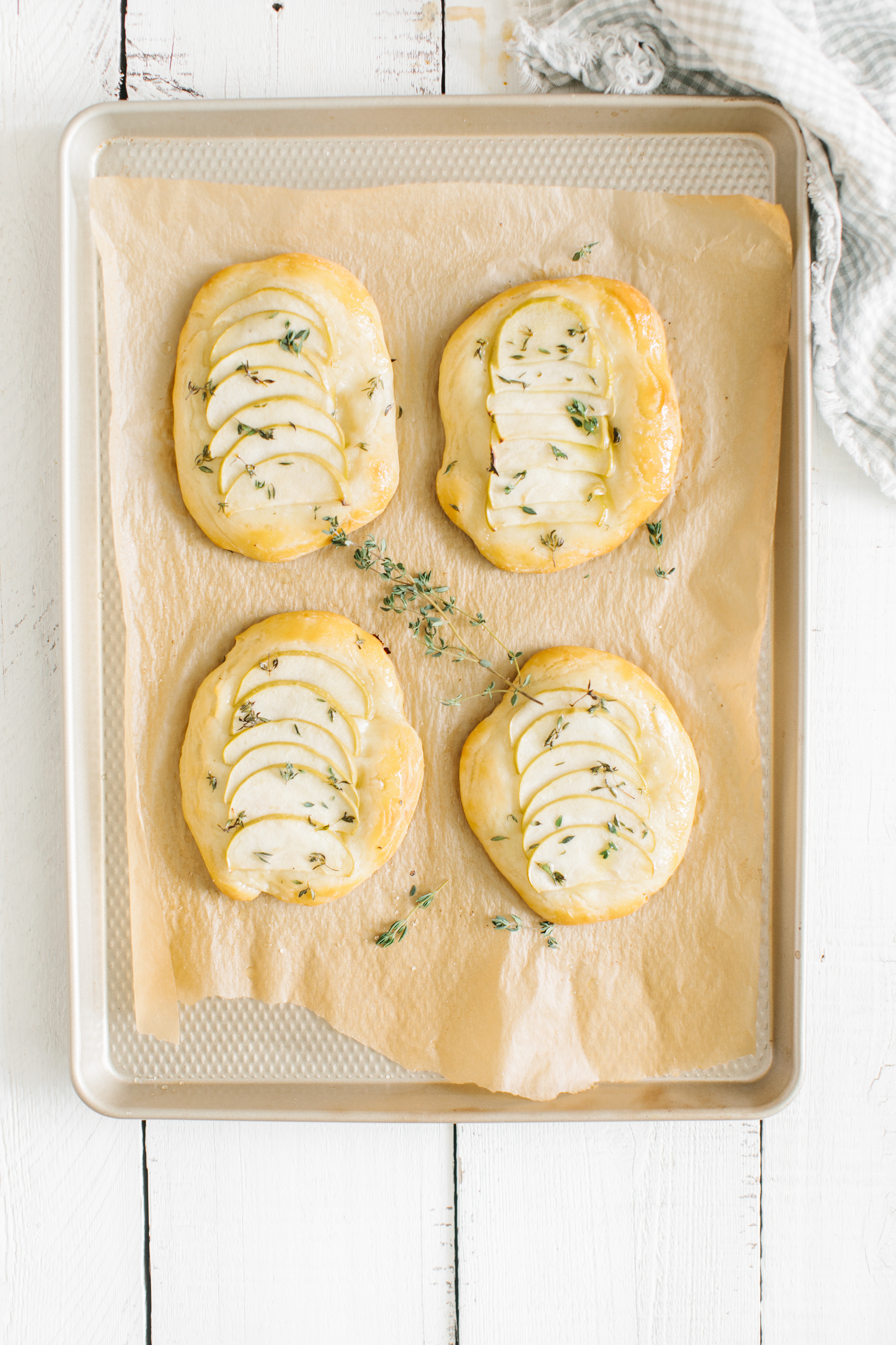 Apple Thyme Foccacia