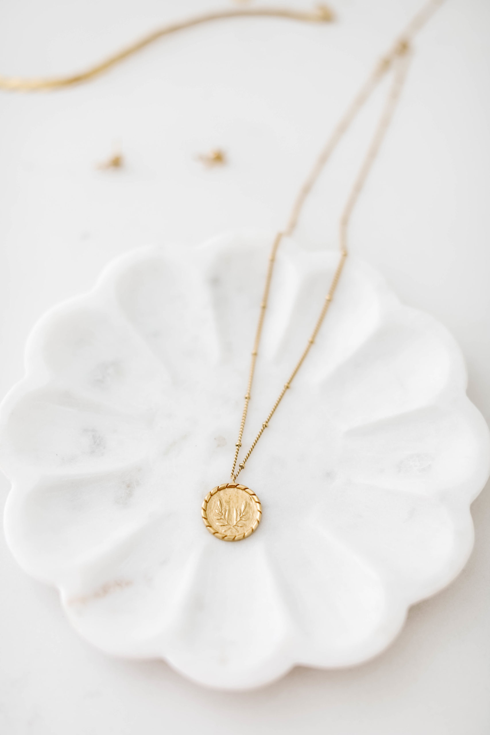 Token necklace in gold 5 Days of Mother's Day Giveaways : Day 1 So Pretty