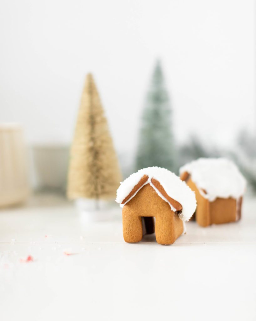 Mini Gingerbread House Mug Toppers with icing and mini Christmas trees