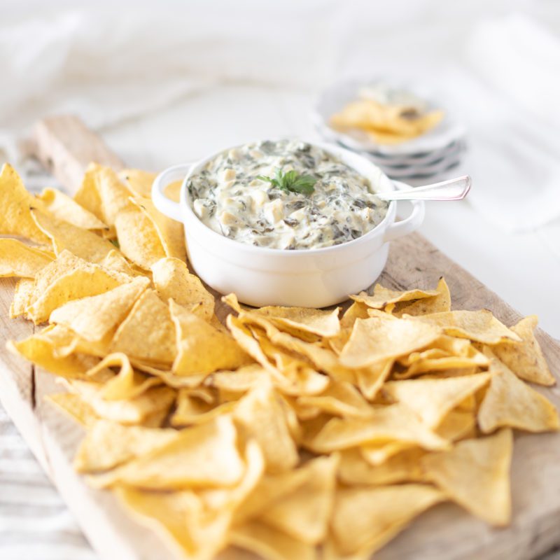 Fraiche Living Crockpot Spinach and Artichoke Dip with tortilla chips