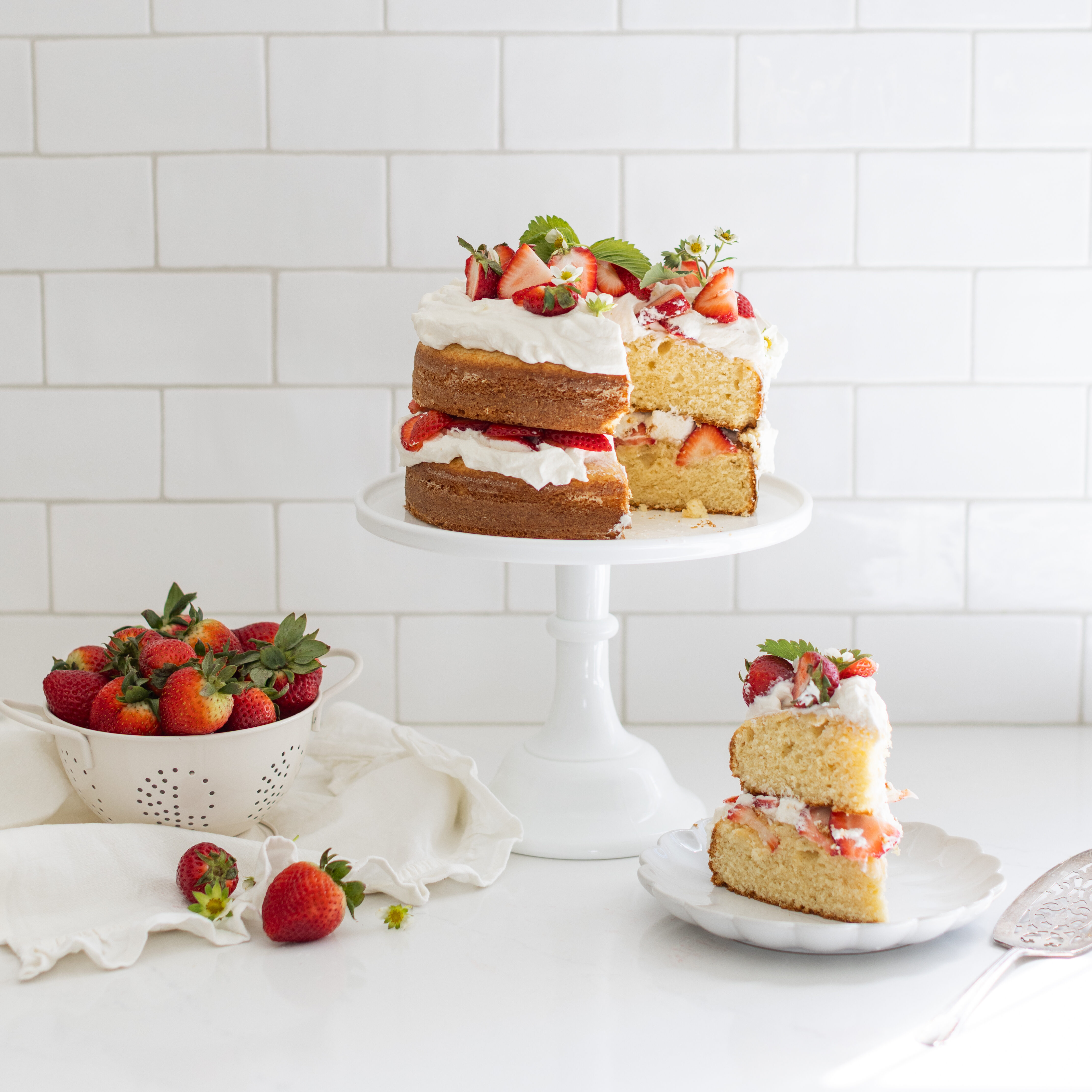 Easy Strawberry Shortcake Cake - Fraiche Living